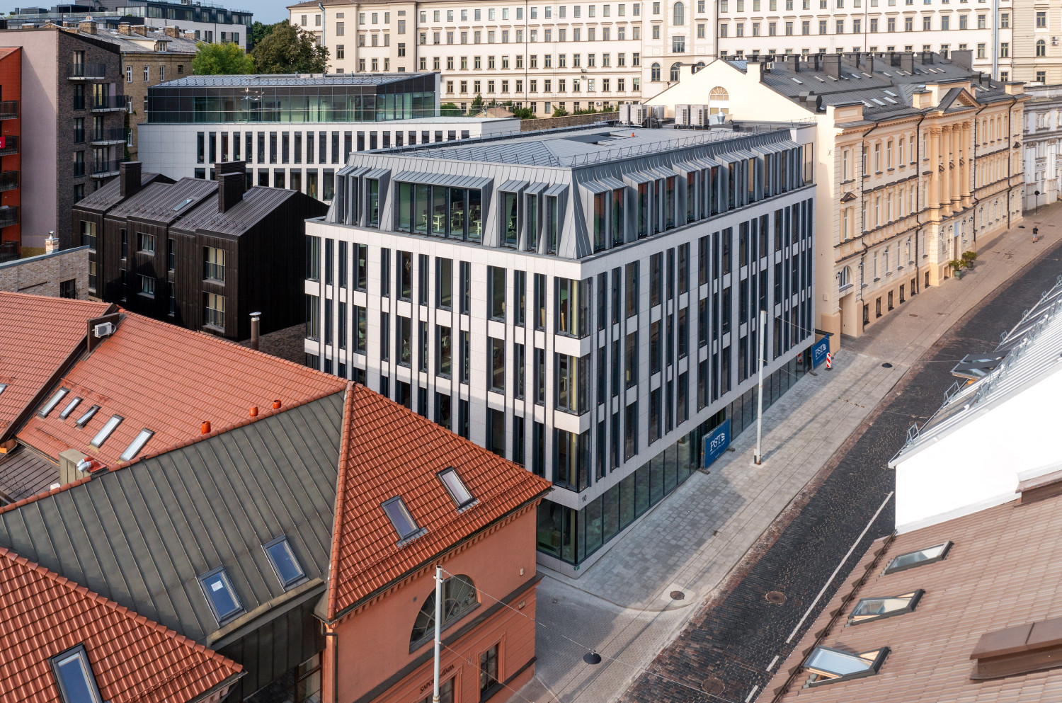 Administracinių ir gyvenamųjų namų kompleksas